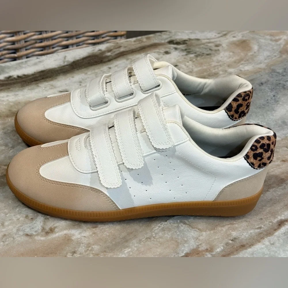 Women’s DOLCE VITA triple strap leopard sneakers- Size 8.5